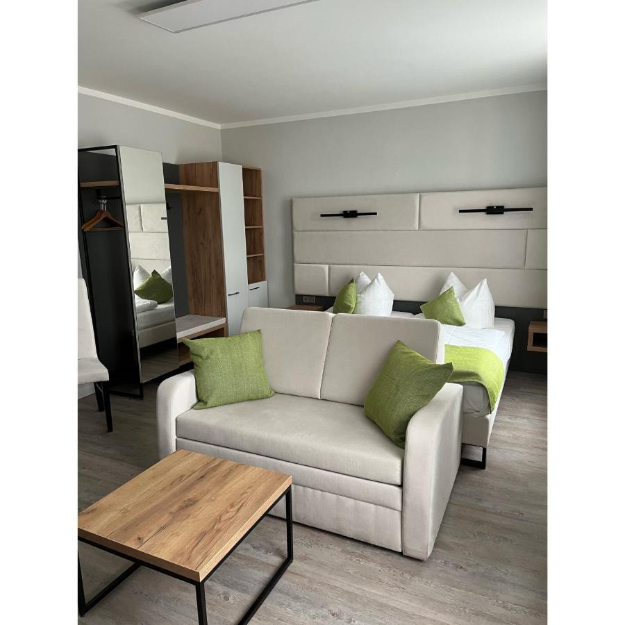 Hotel Und Restaurant Kranichsberg Woltersdorf  ภายนอก รูปภาพ