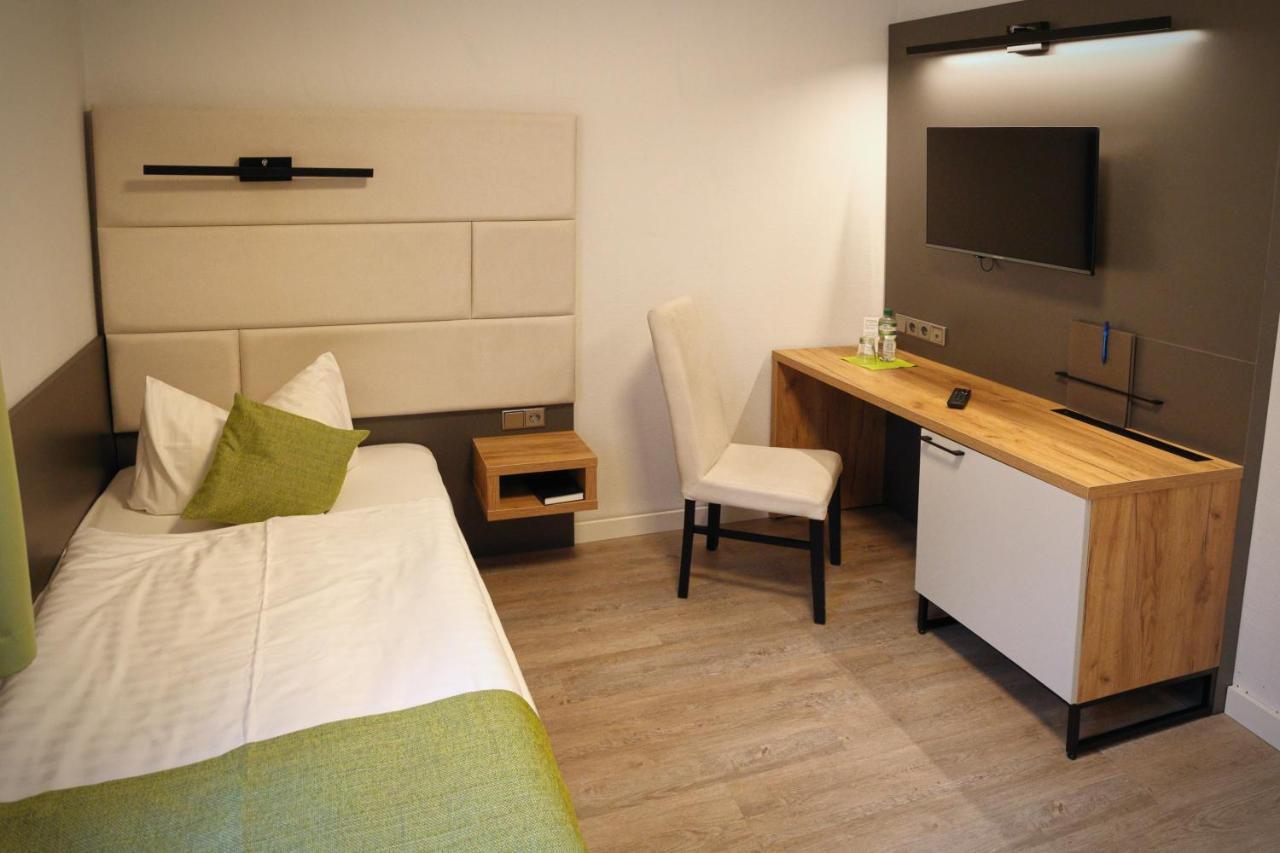 Hotel Und Restaurant Kranichsberg Woltersdorf  ภายนอก รูปภาพ