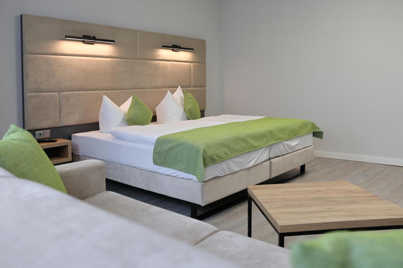 Hotel Und Restaurant Kranichsberg Woltersdorf  ภายนอก รูปภาพ