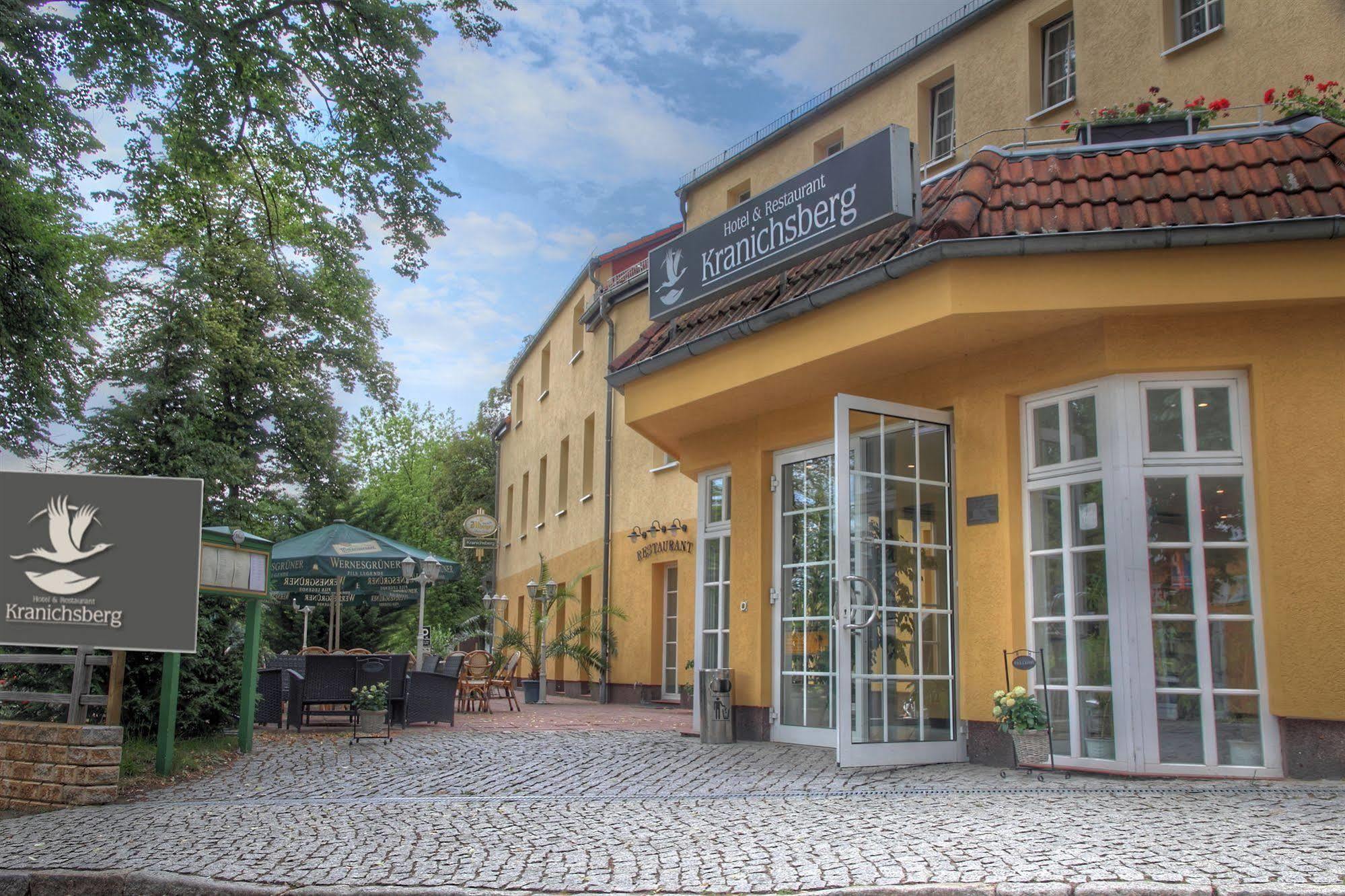 Hotel Und Restaurant Kranichsberg Woltersdorf  ภายนอก รูปภาพ